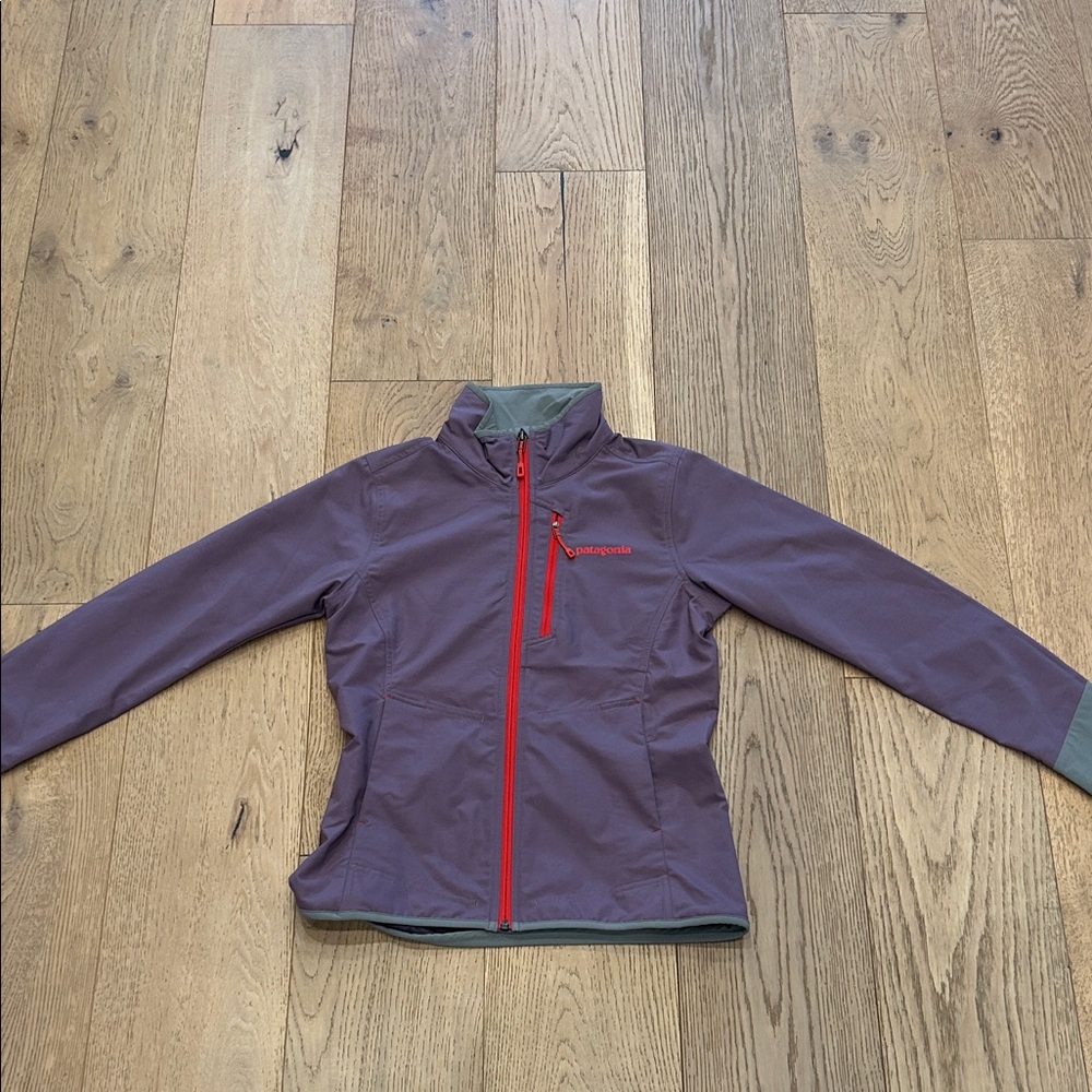Patagonia Women's Violet Raincoat with Crimson Zipper